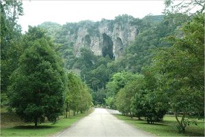 Gua Senyum by Pahang Tourism